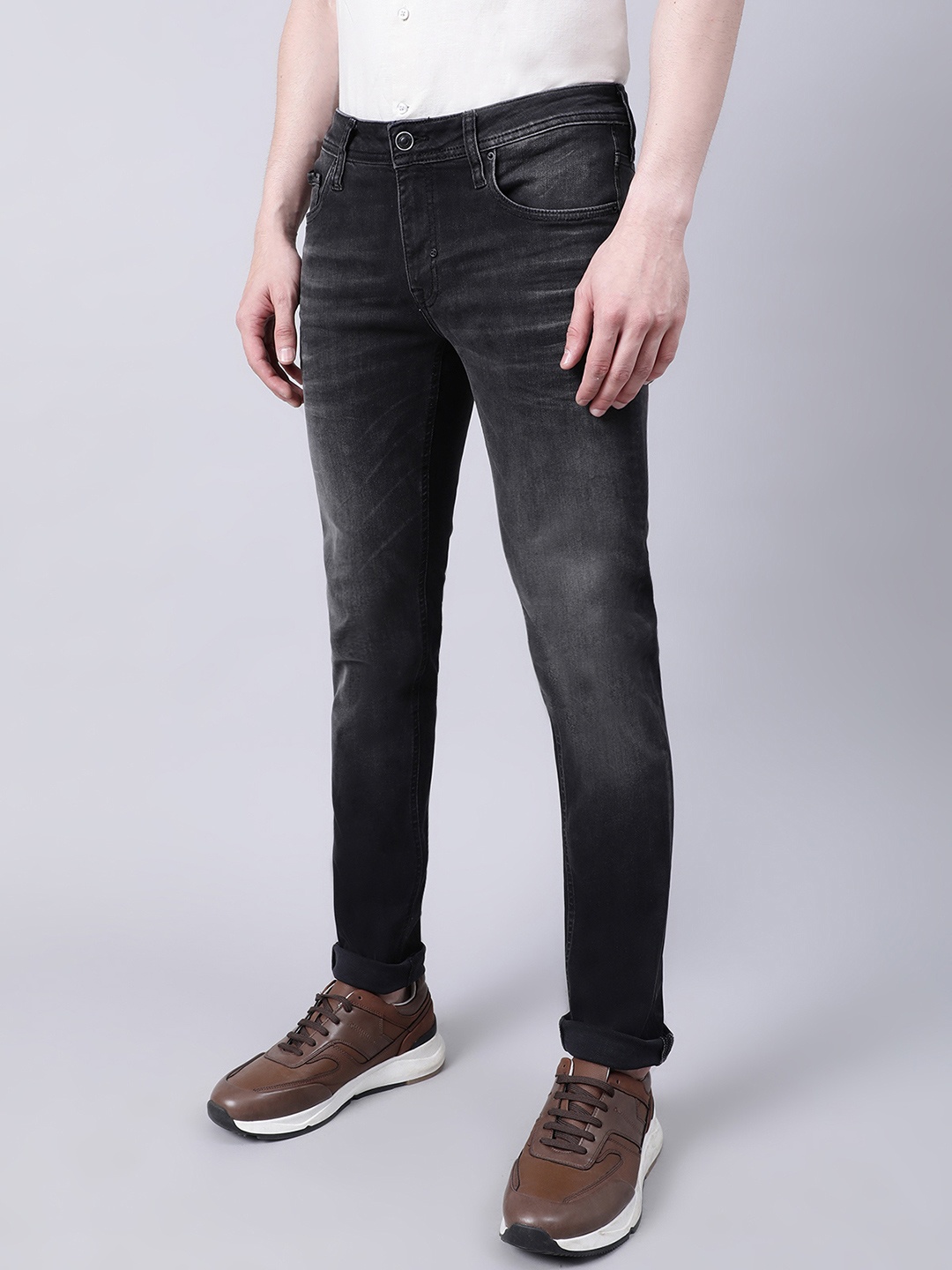 

Antony Morato Men Black Tapered Fit Low Distress Heavy Fade Jeans