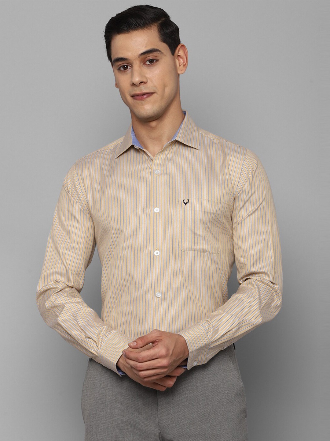 

Allen Solly Men Beige Slim Fit Striped Cotton Formal Shirt