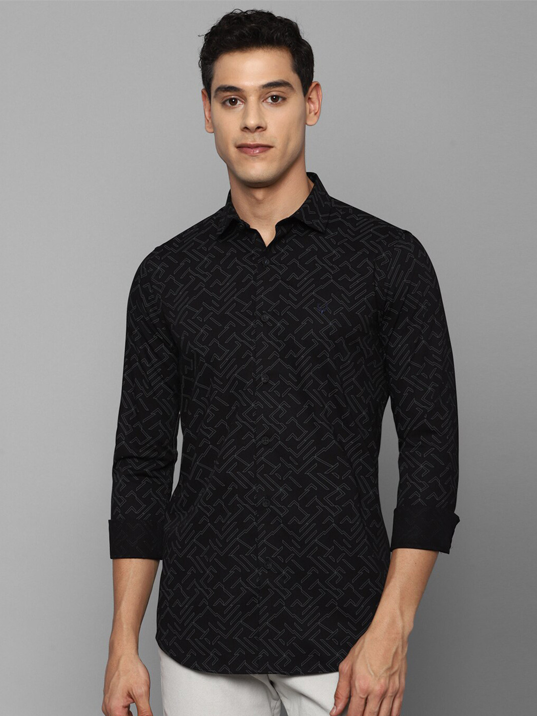 

Allen Solly Men Black Slim Fit Printed Casual Shirt