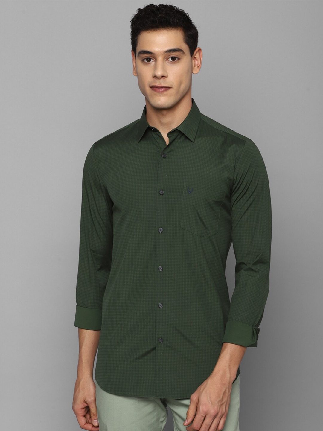 

Allen Solly Men Olive Green Solid Slim Fit Casual Shirt