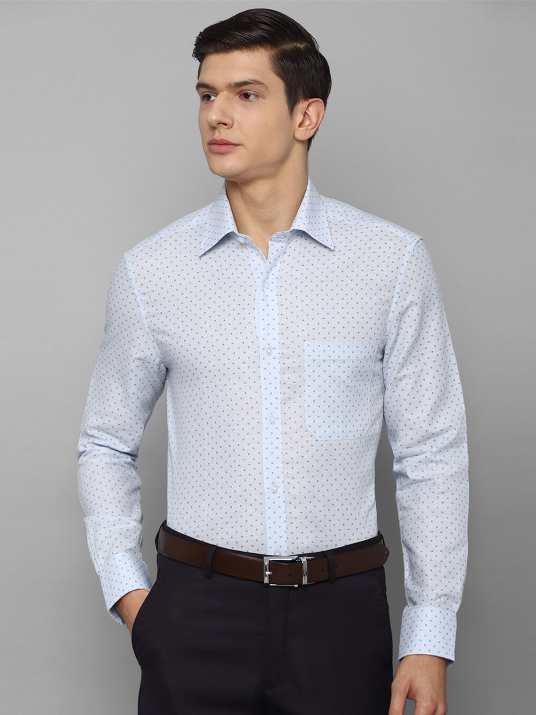 

Louis Philippe Men Blue Printed Regular Cotton Linen Casual Shirt