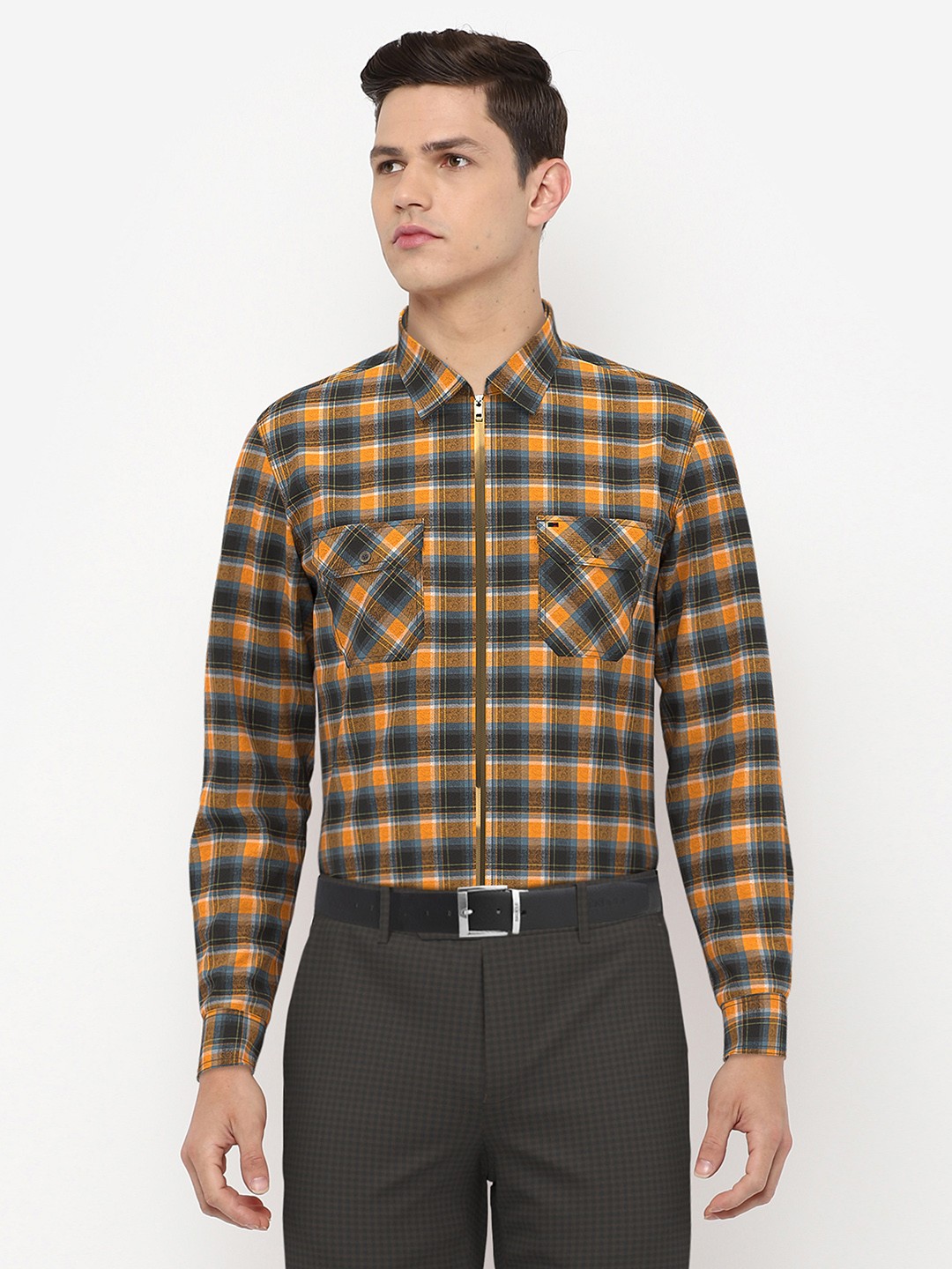 

Peter England Casuals Men Yellow Slim Fit Checked Cotton Casual Shirt