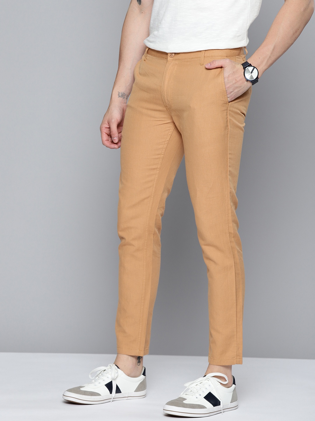 

Mast & Harbour Men Khaki Cotton Linen Trousers