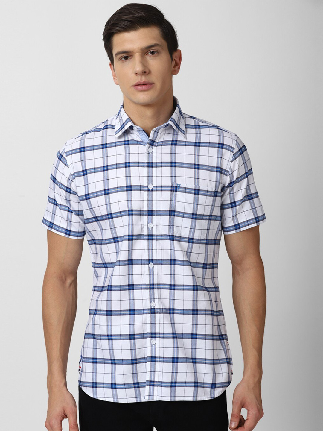 

Van Heusen Sport Men White & Blue Slim Fit Checked Cotton Casual Shirt