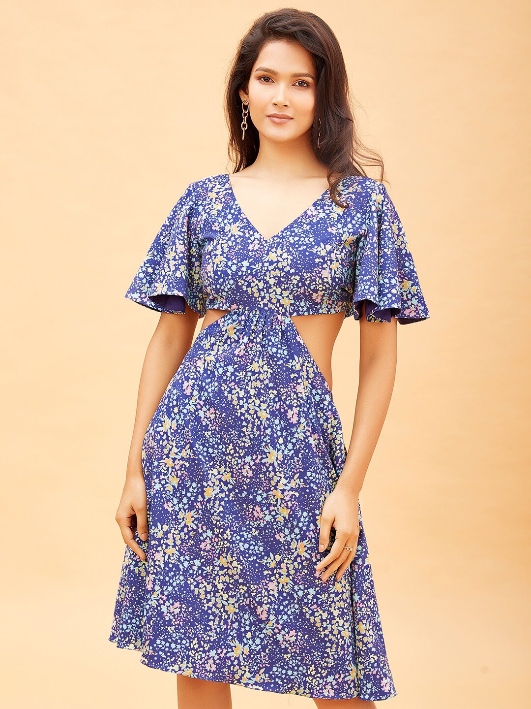 

POPPI Navy Blue Floral Crepe Dress