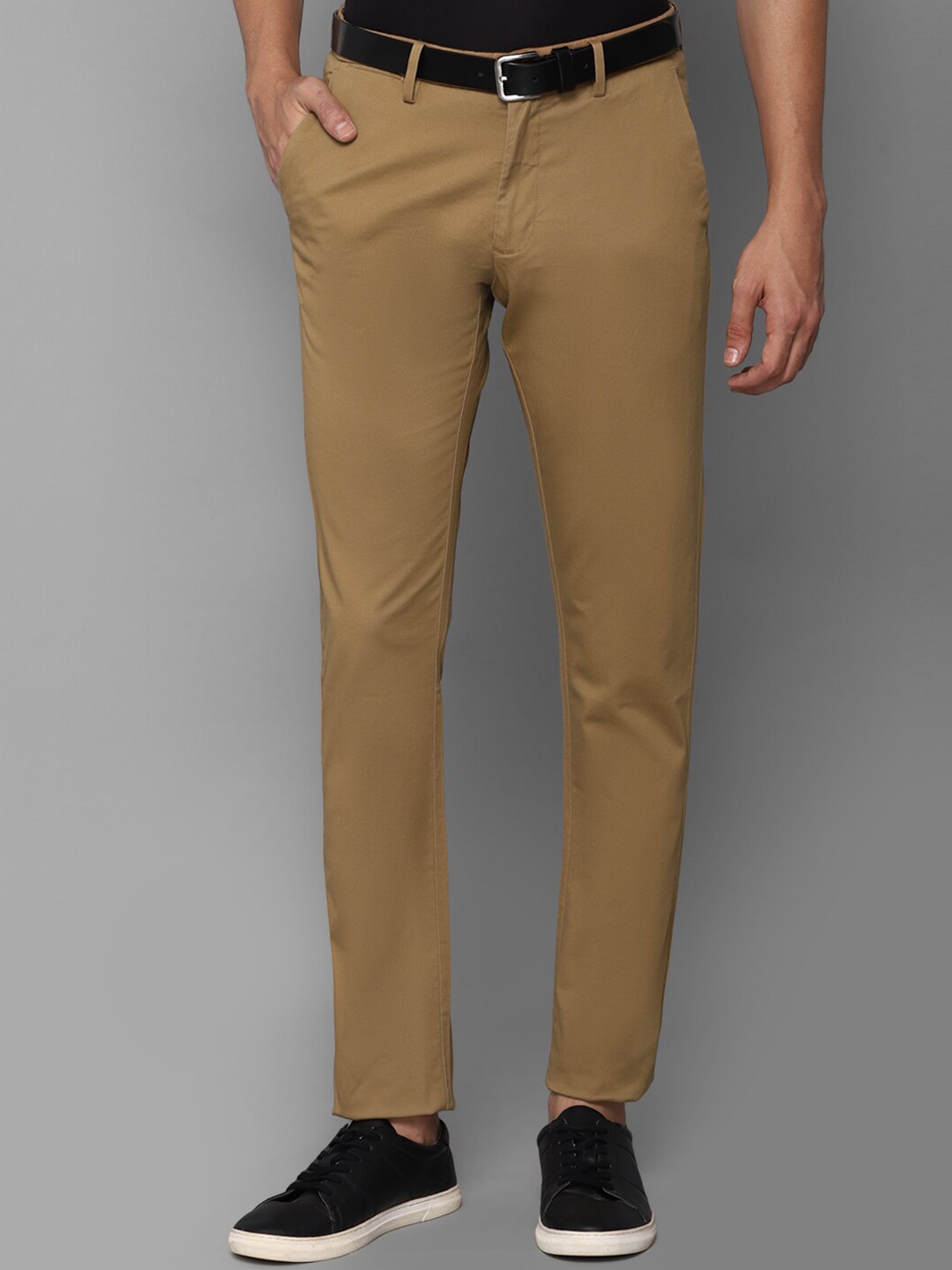 

Allen Solly Men Khaki Slim Fit Trousers