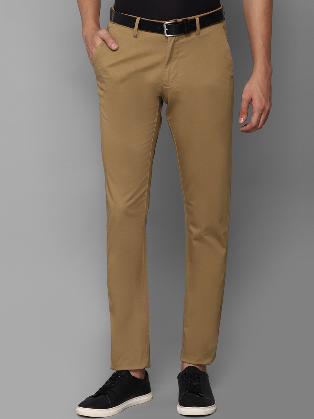 

Allen Solly Men Khaki Slim Fit Trousers