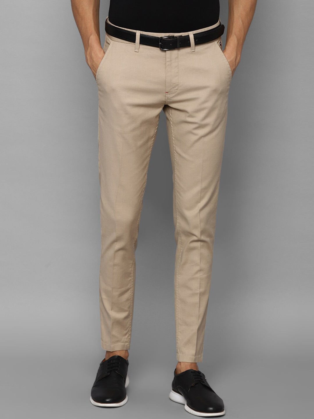 

Louis Philippe Sport Men Beige Slim Fit Trousers 98% Cotton