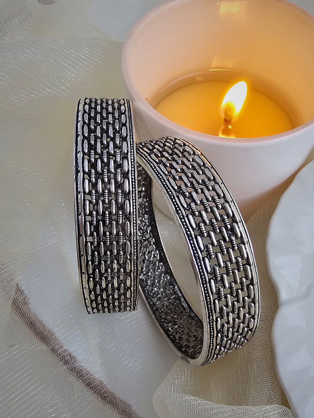 

Binnis Wardrobe Set of 2 Silver-Plated & Design Detailed Bangle