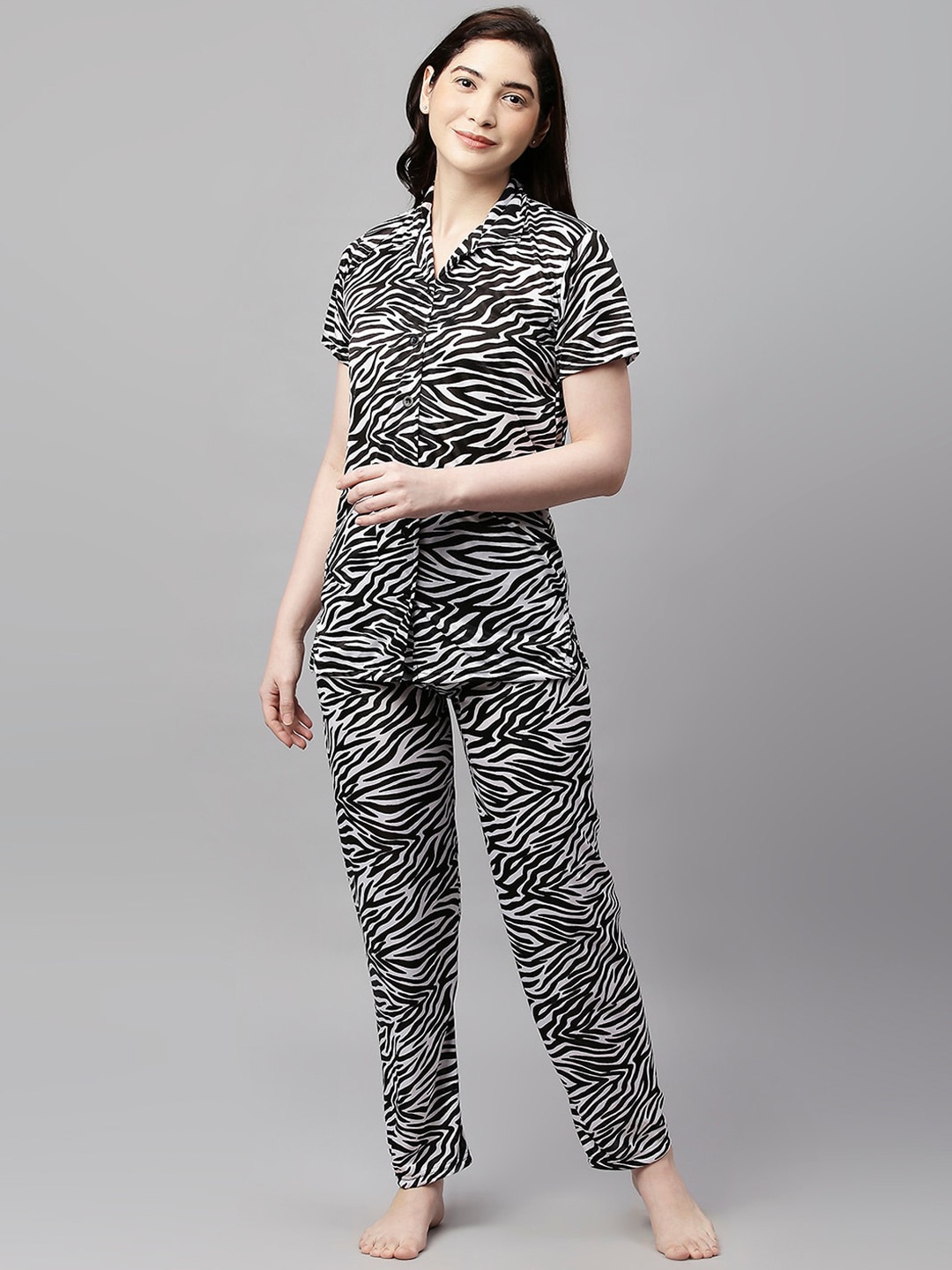 

Pretty Awesome Women White & Black Printed Night suit