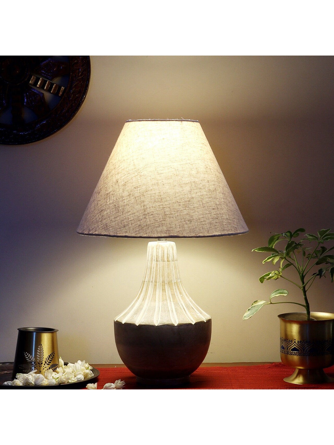 

nakshikathaa White Table Lamp Shade