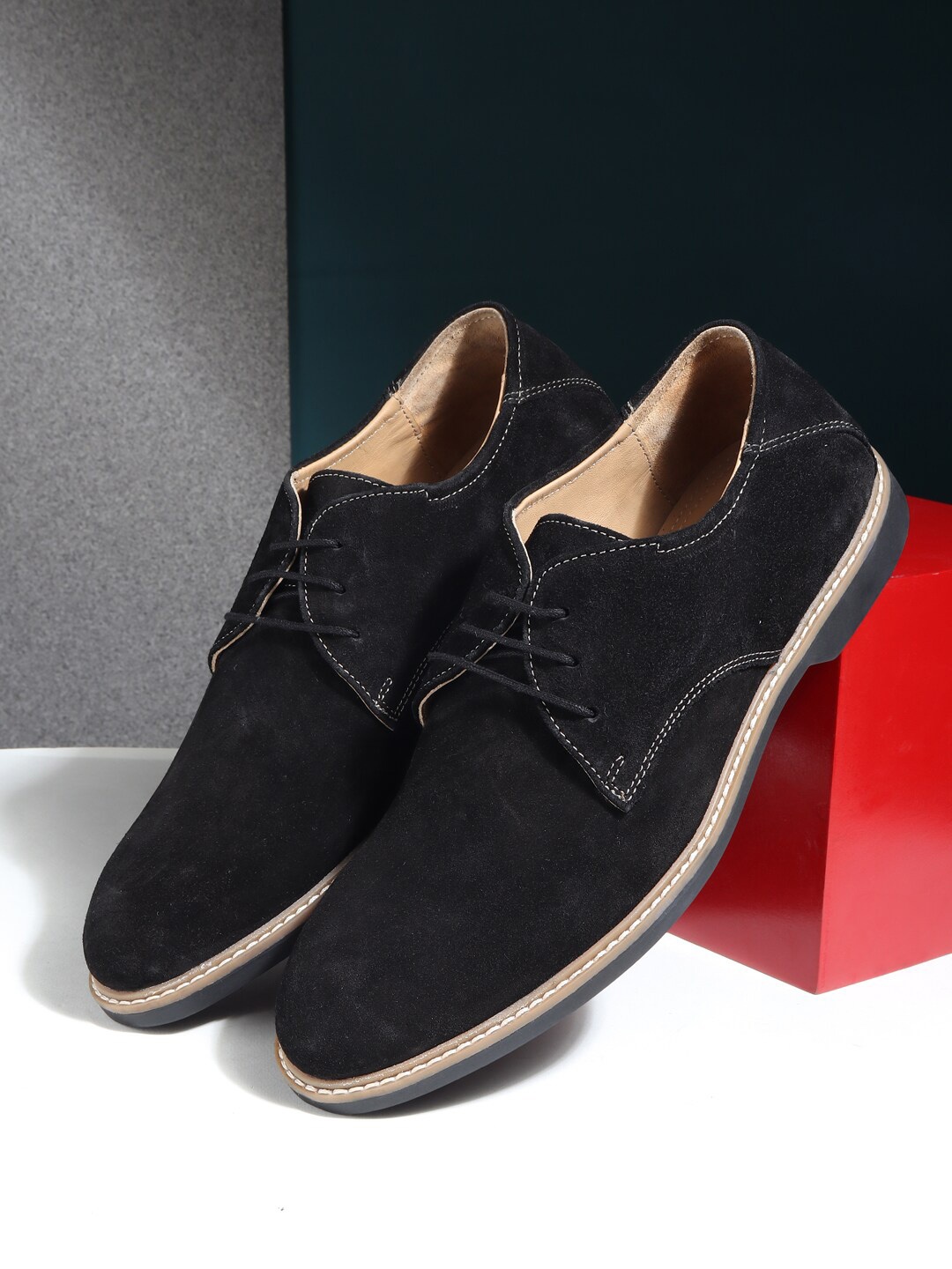 

Teakwood Leathers Men Black Perforations Suede Derbys