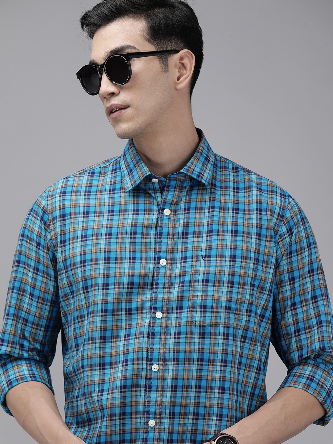 

Van Heusen Sport Men Blue Tartan Checked Pure Cotton Casual Shirt