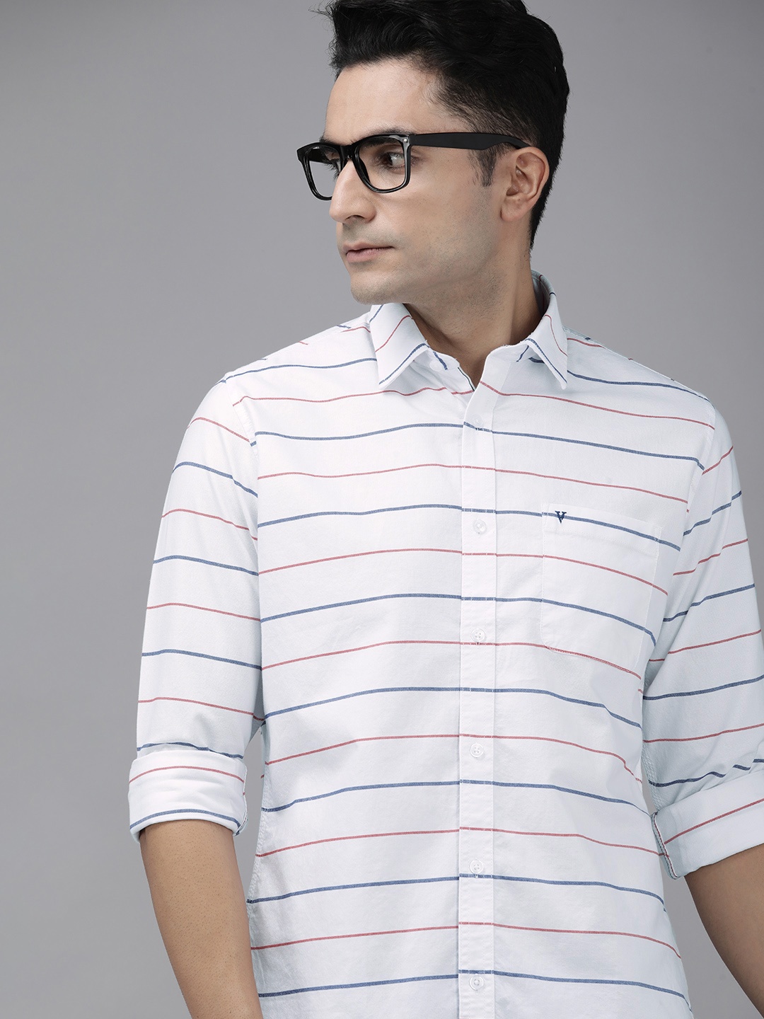 

Van Heusen Sport Men White And Red Slim Fit Striped Pure Cotton Casual Shirt