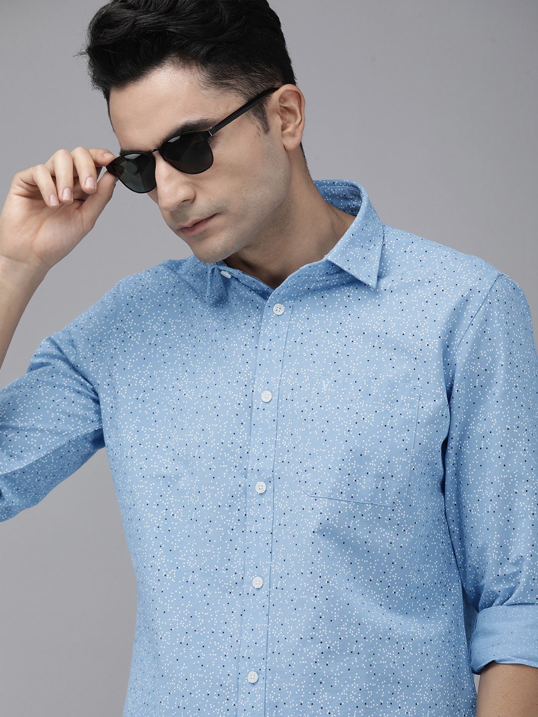 

Van Heusen Sport Men Blue Slim Fit Printed Pure Cotton Casual Shirt