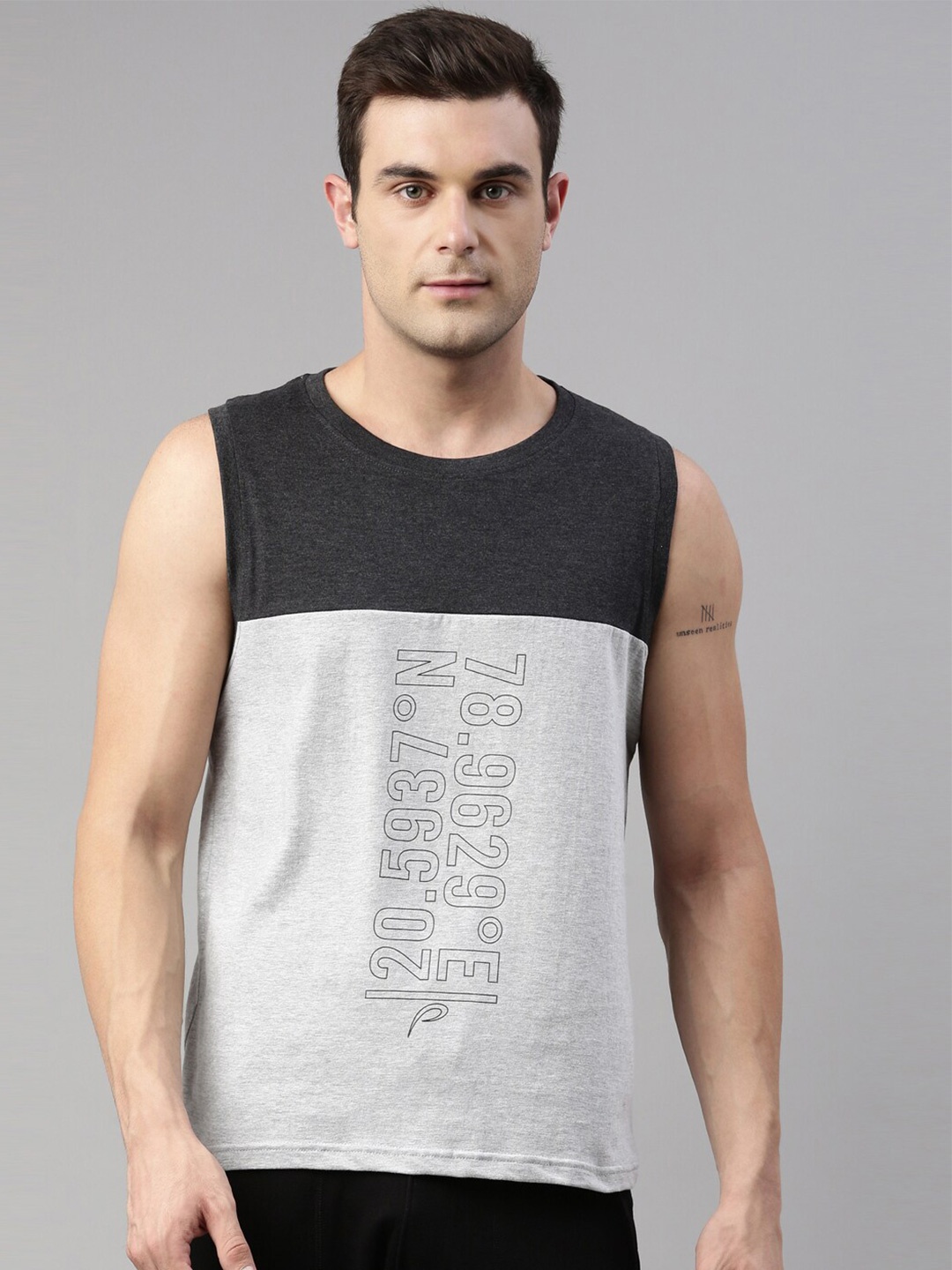 

Proline Active Men Grey & Black Colourblocked Organic Cotton T-shirt