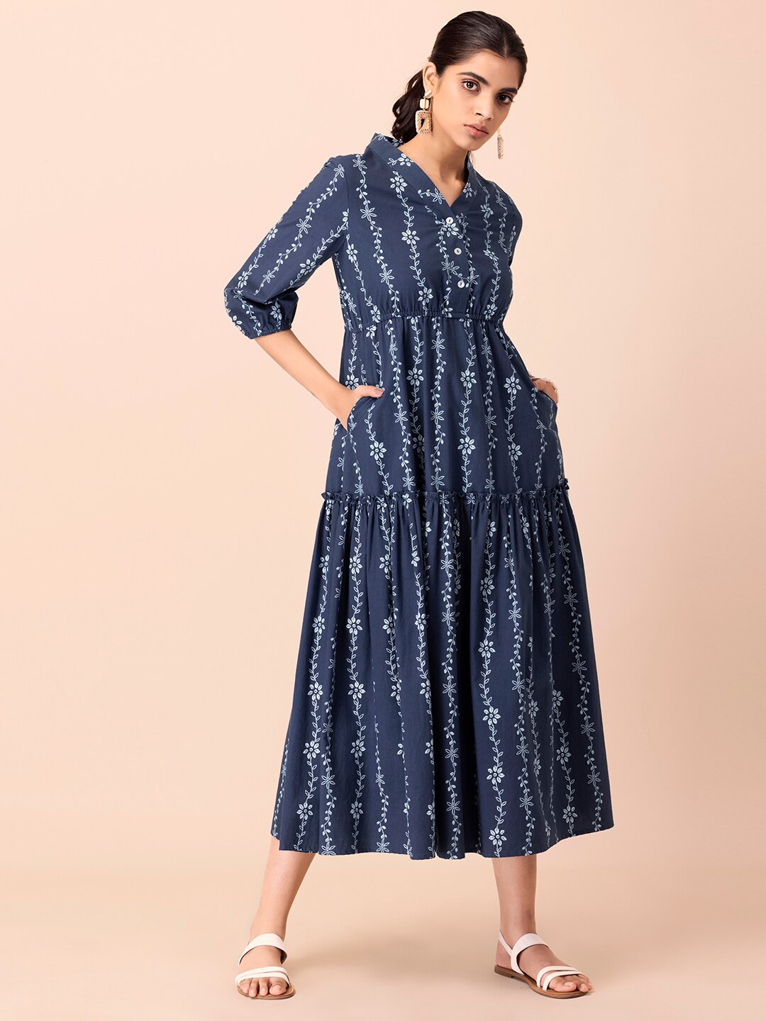 

Earthen BY INDYA Women Navy Blue & White Floral Ethnic Cotton A-Line Midi Dress