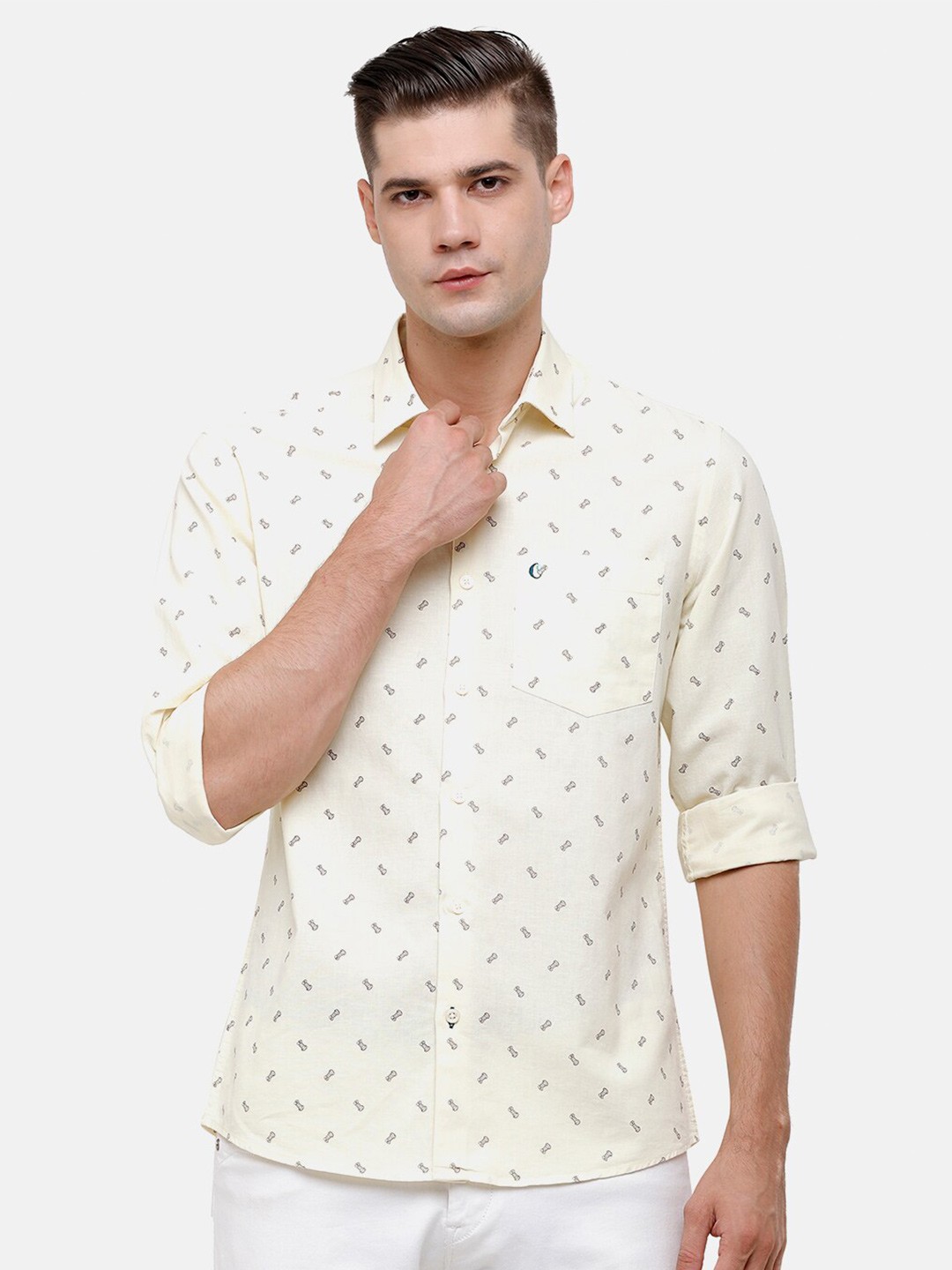 

CAVALLO by Linen Club Men Yellow Regular Fit Printed Casual Shirt
