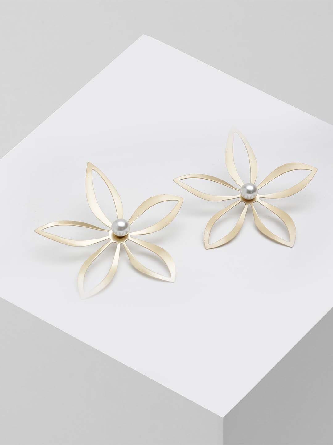 

Wild & Free Gold-Toned Floral Studs Earrings
