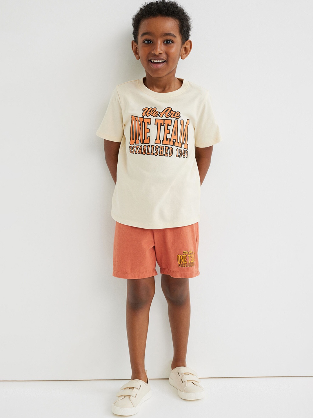 

H&M Boys Orange Cotton Jersey Shorts, Multi