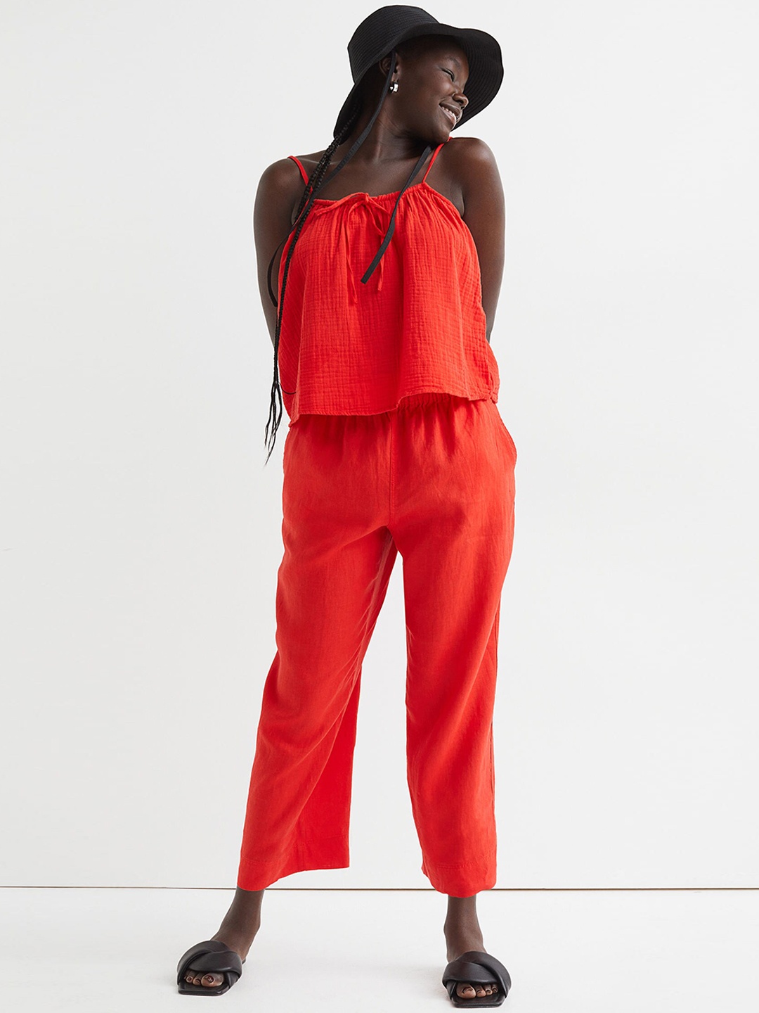 

H&M Women Red Ankle-Length Linen Trousers