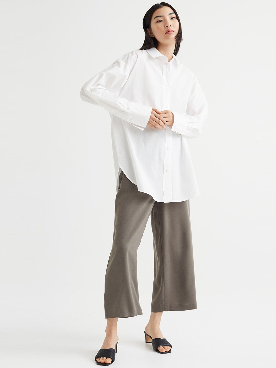 

H&M Women Olive Green Solid Relaxed Fit Culottes