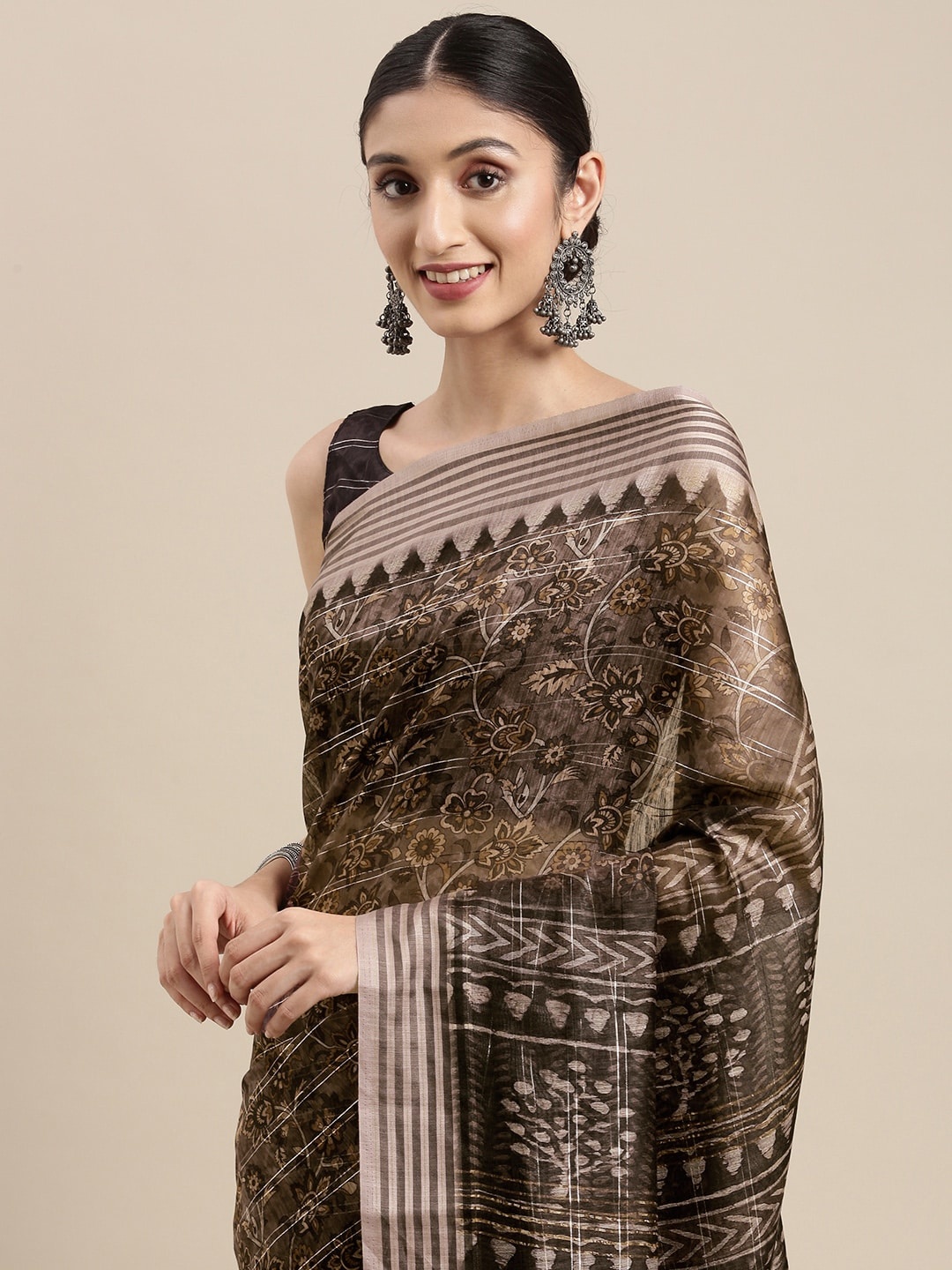

Mitera Brown Ethnic Motifs Silk Blend Banarasi Saree