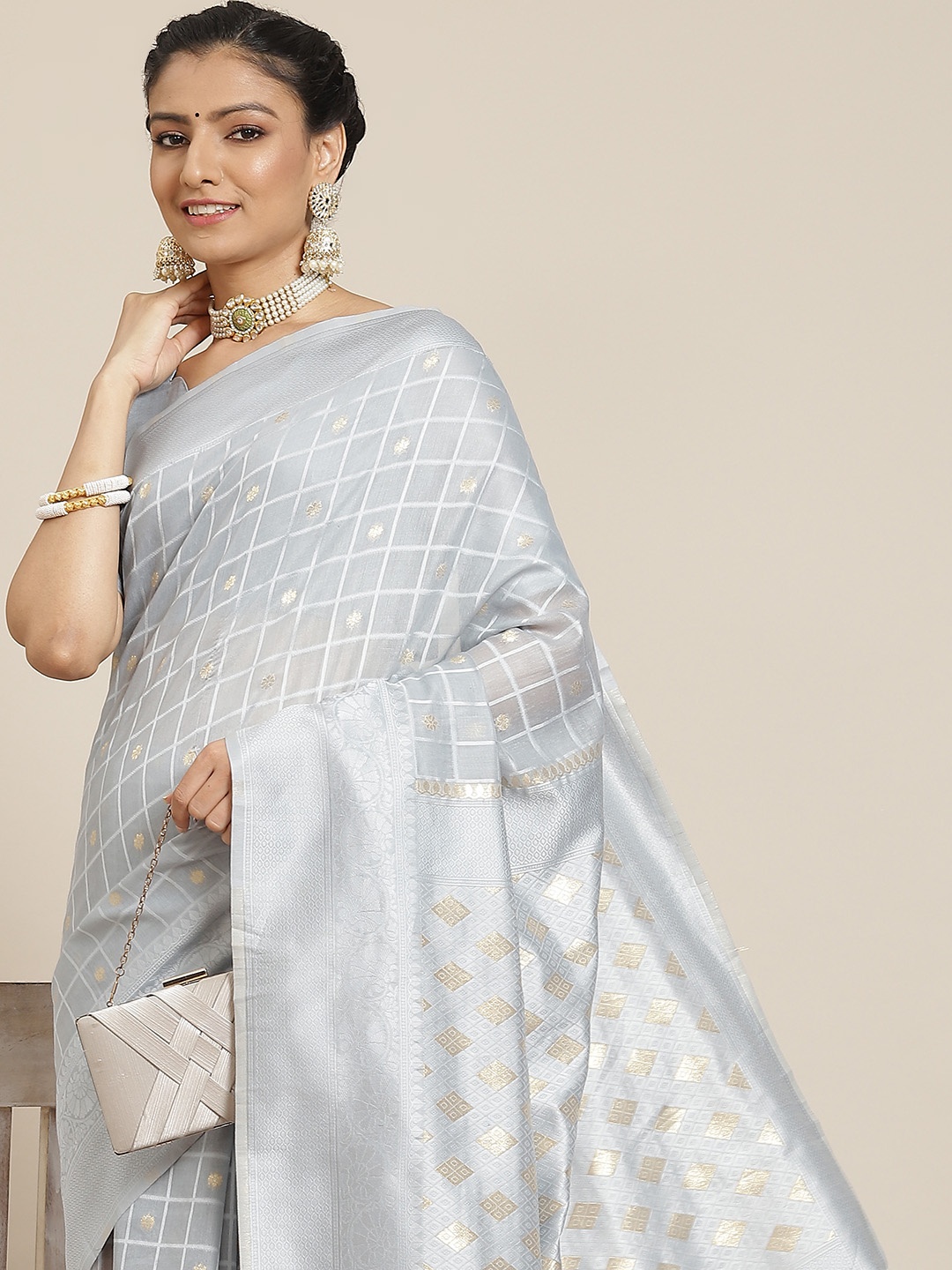 

Satrani Grey & Gold-Toned Woven Design Saree