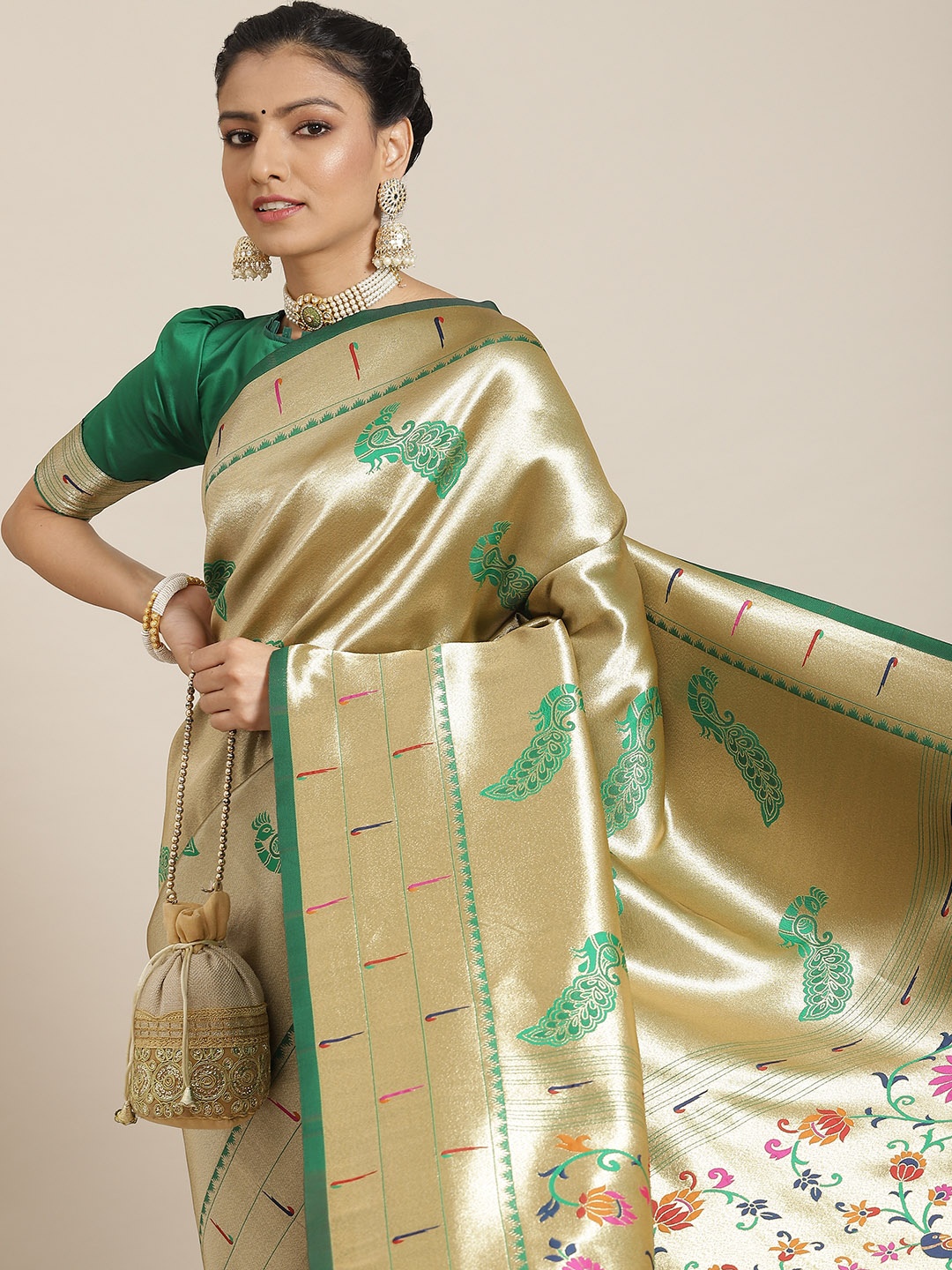 

Satrani Gold-Toned & Green Woven Design Paithani Saree