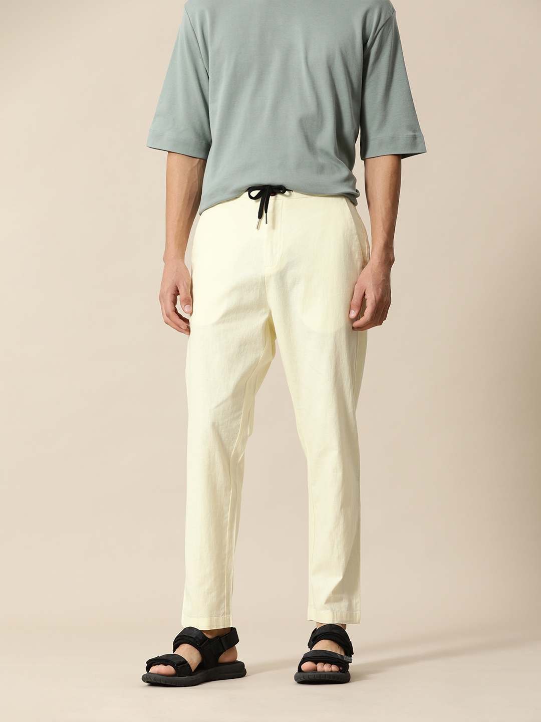 

Mr Bowerbird Men Yellow Solid Mid Rise Cotton Linen Regular Trousers