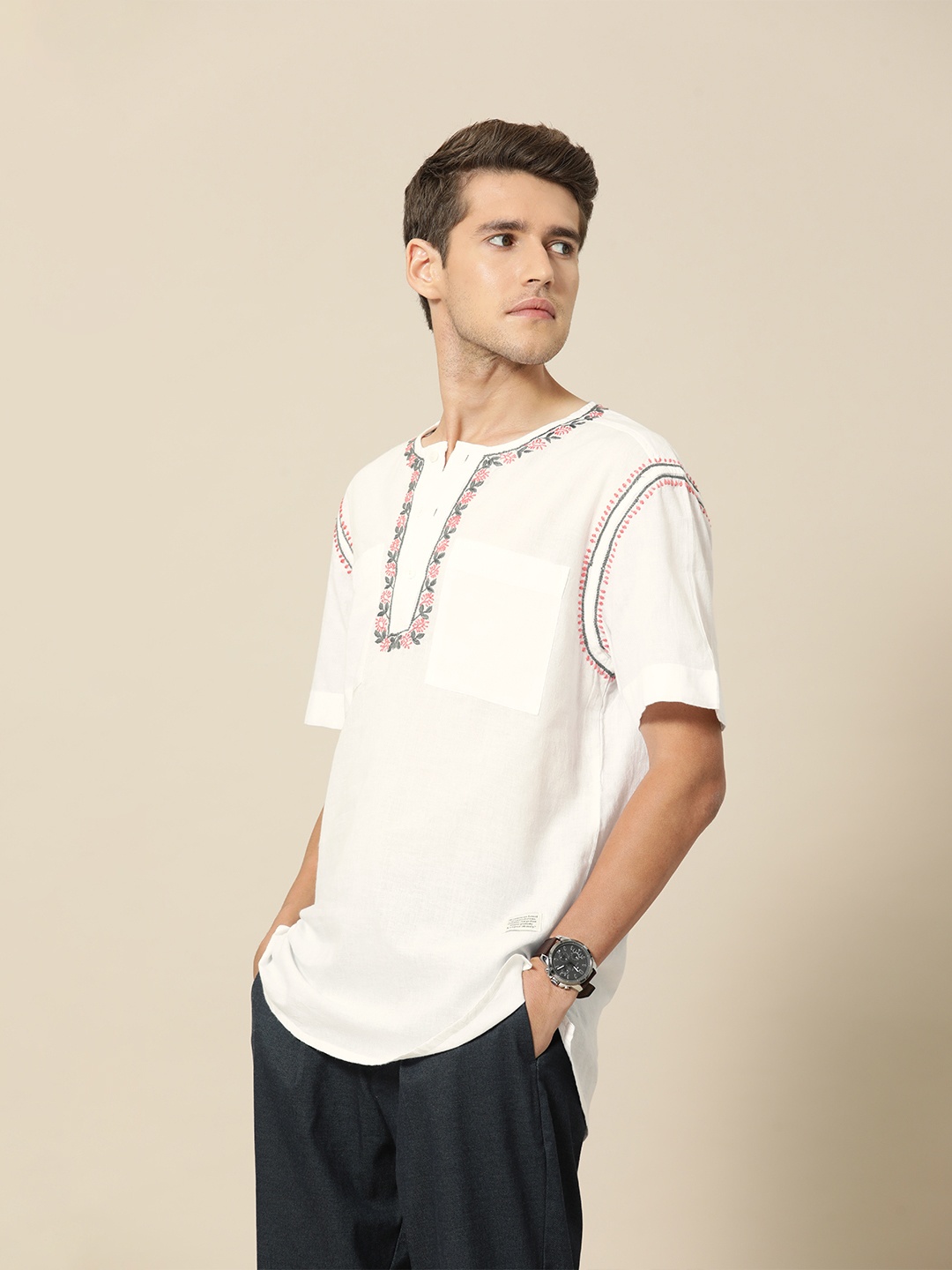 

Mr Bowerbird Men White & Multicolour Chikankari Liberal Fit Casual Shirt