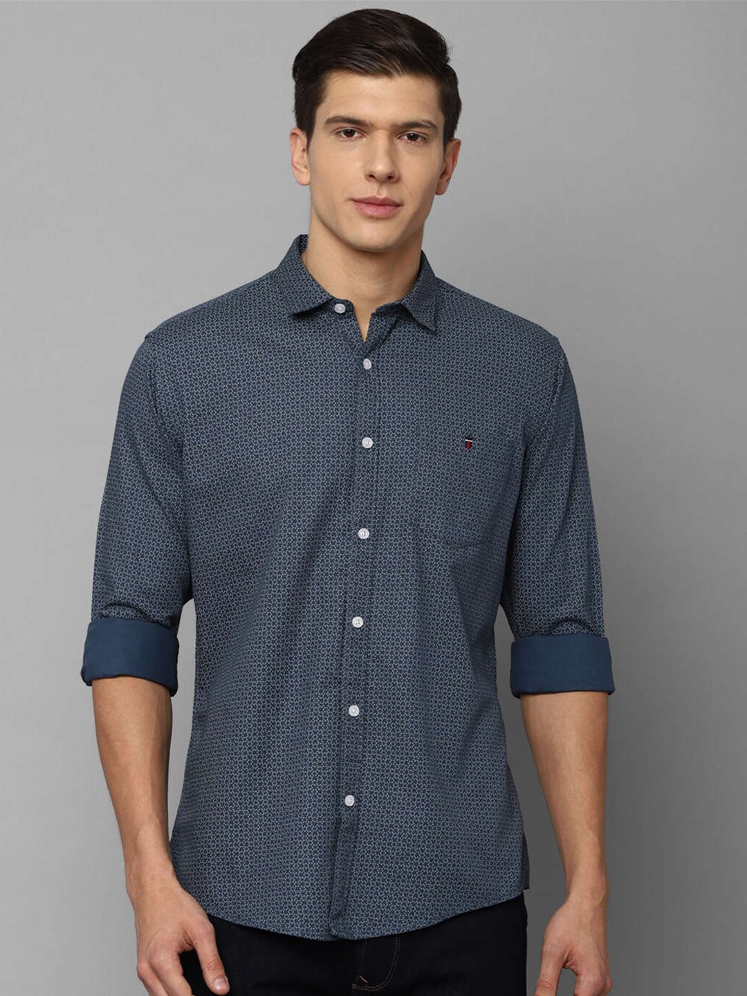 

Louis Philippe Jeans Men Blue Printed Cotton Slim Fit Casual Shirt