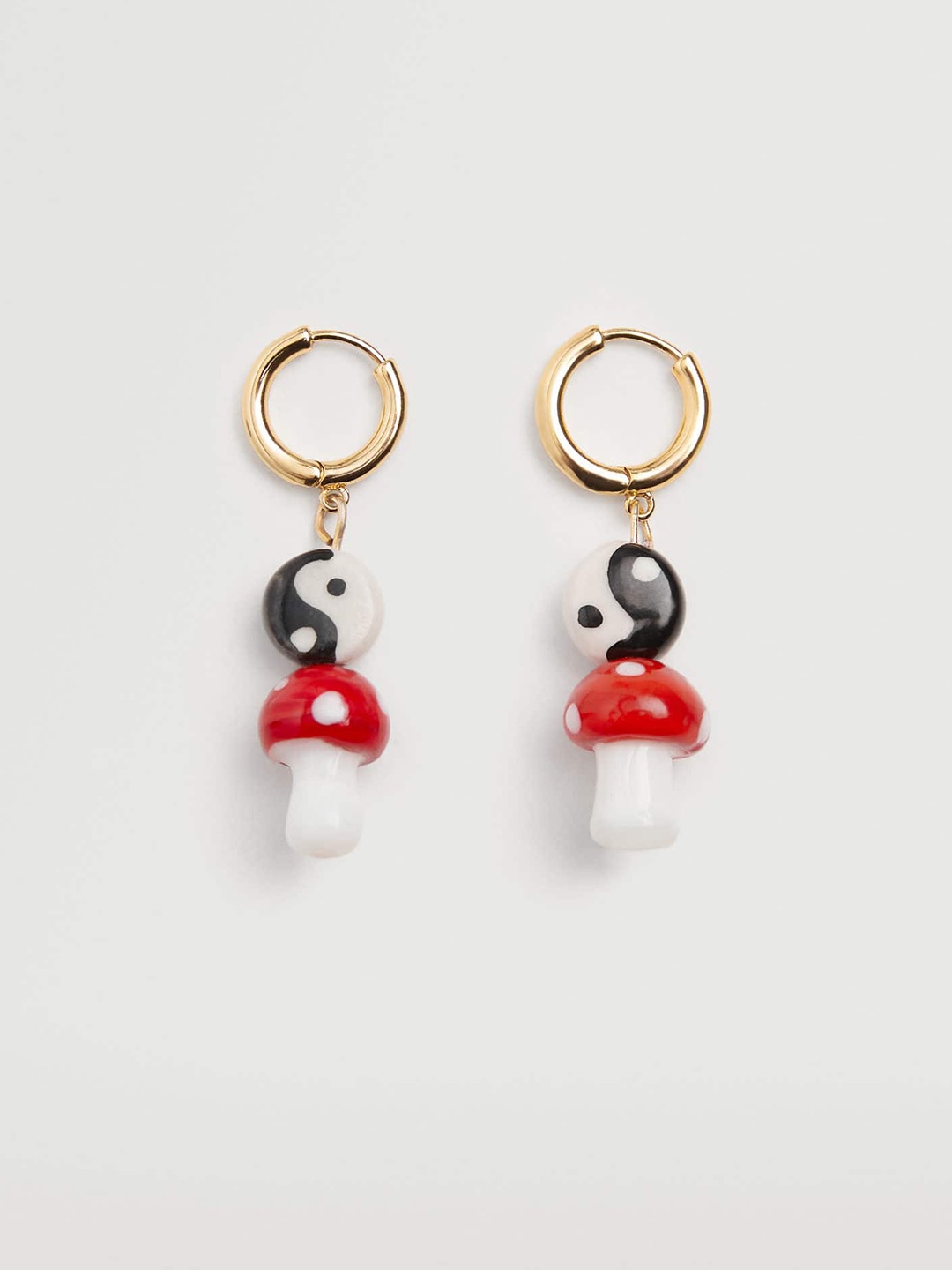 

MANGO Gold-Toned & White Enamelled Contemporary Drop Earrings
