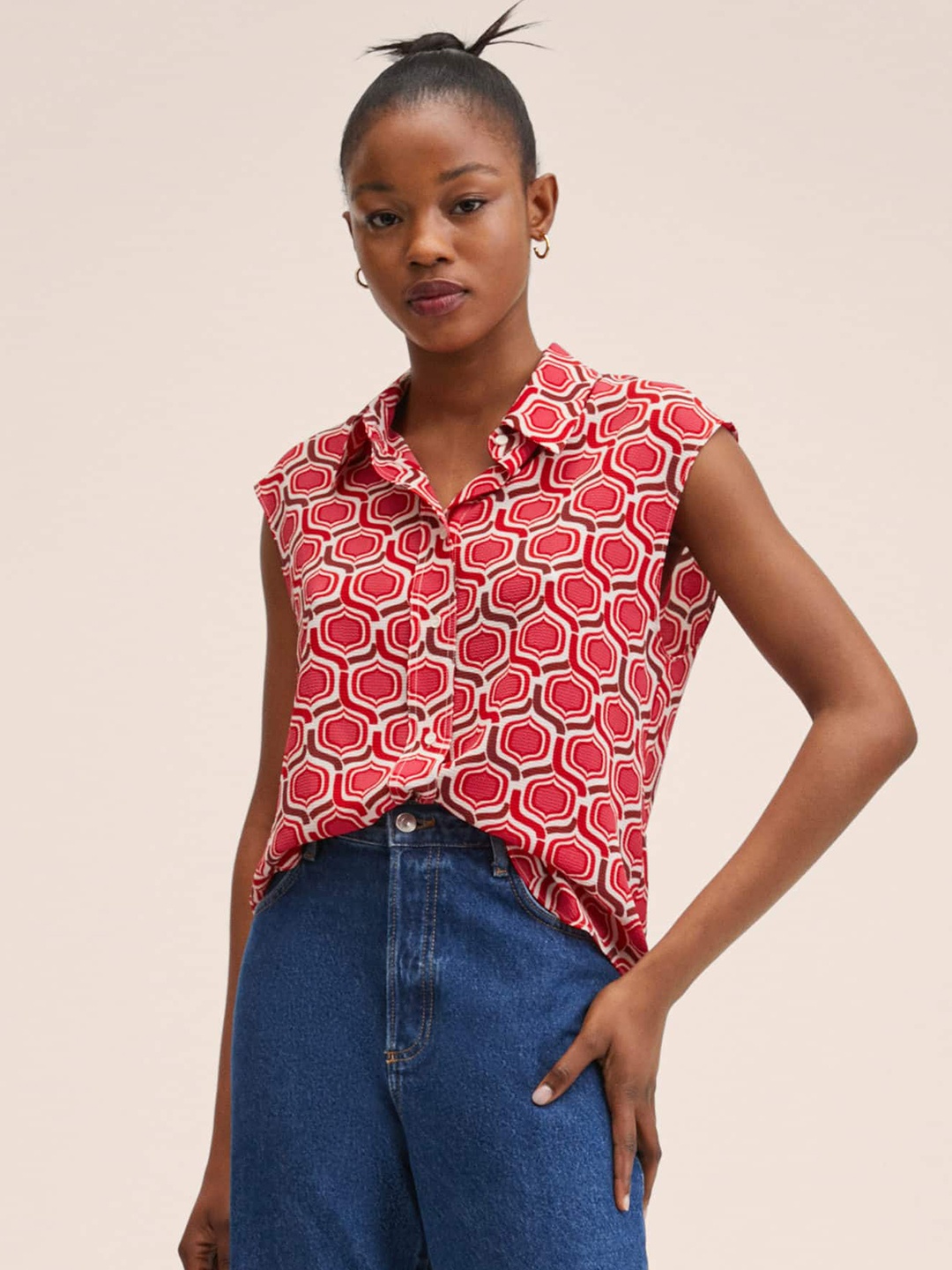 

MANGO Women Pink & White Geometric Print Sleeveless Casual Shirt