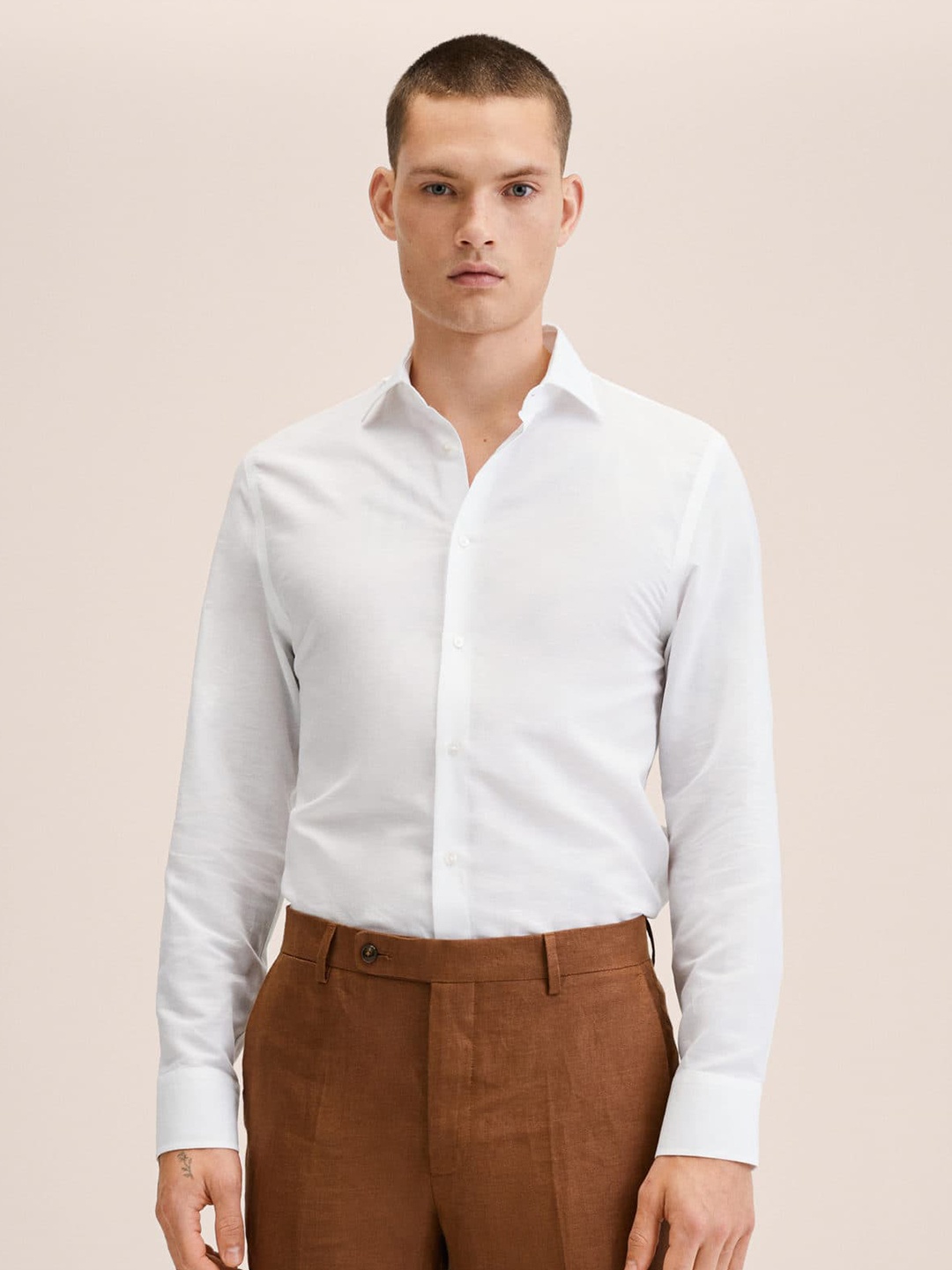 

MANGO MAN White Solid Casual Shirt