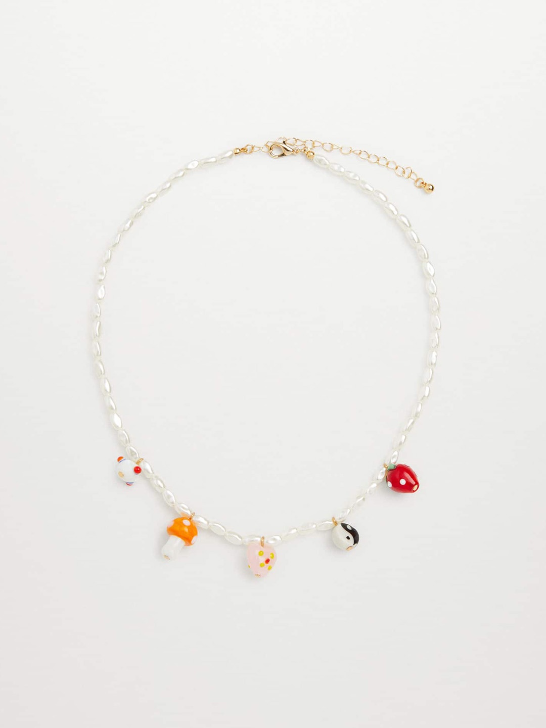 

MANGO White & Red Beaded Necklace