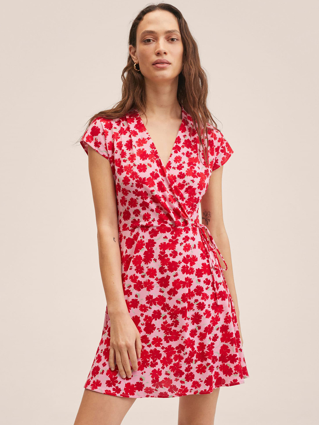 

MANGO Women Pink & Red Floral Waist Tie Up Detail Wrap Dress
