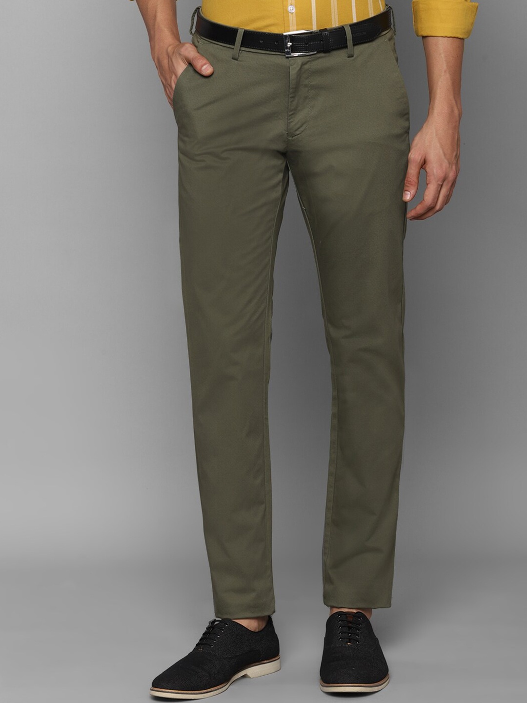 

Allen Solly Men Olive Green Slim Fit Solid Cotton Trousers