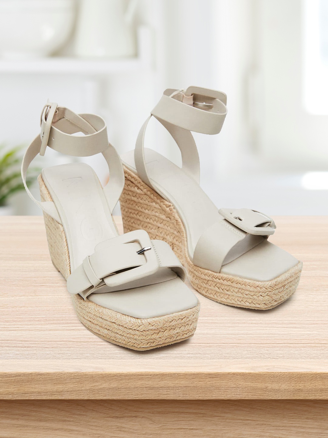 

MANGO Grey Solid Wedges with Buckle Detail