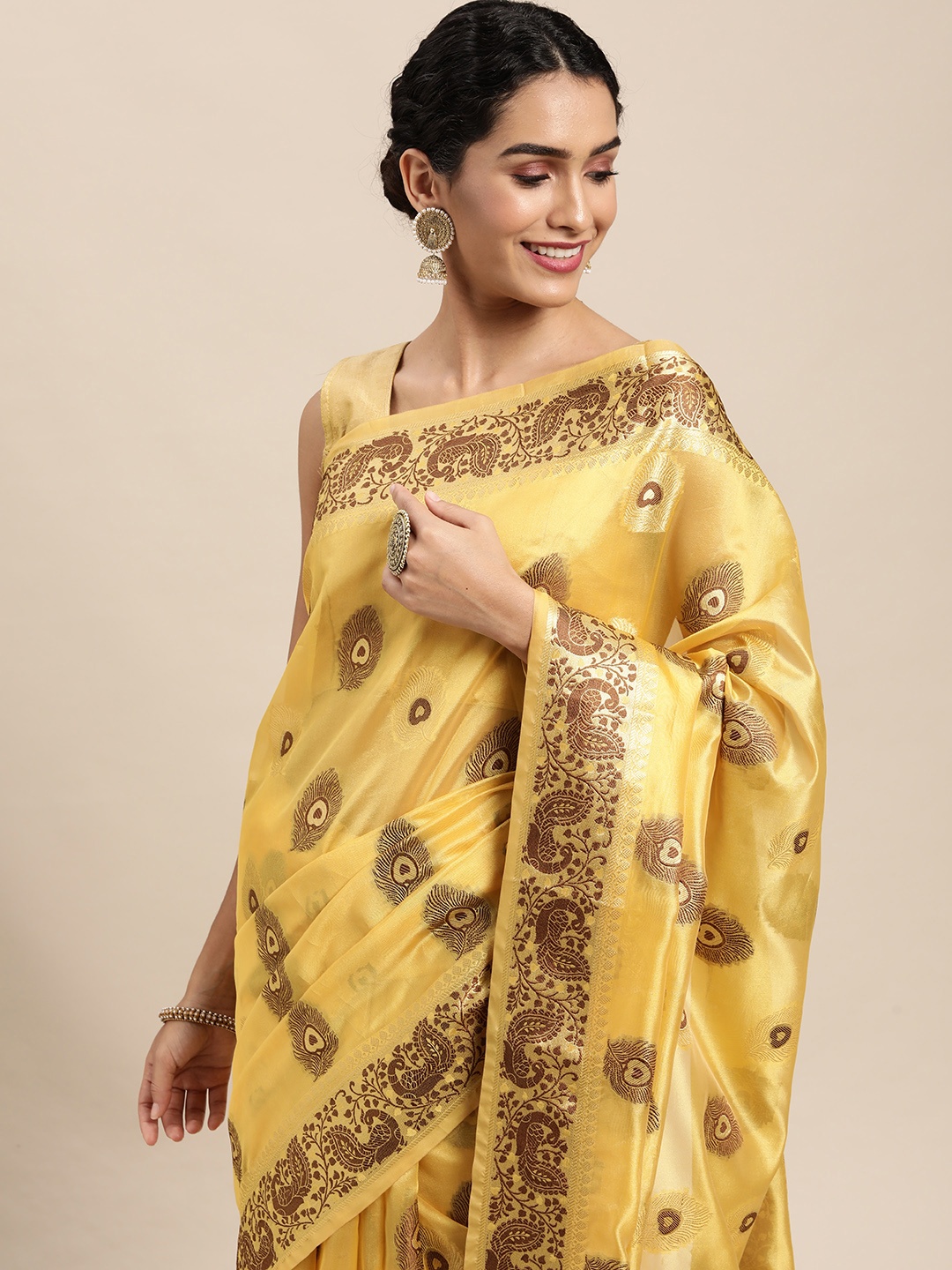 

Mitera Yellow Ethnic Motifs Zari Organza Kanjeevaram Saree