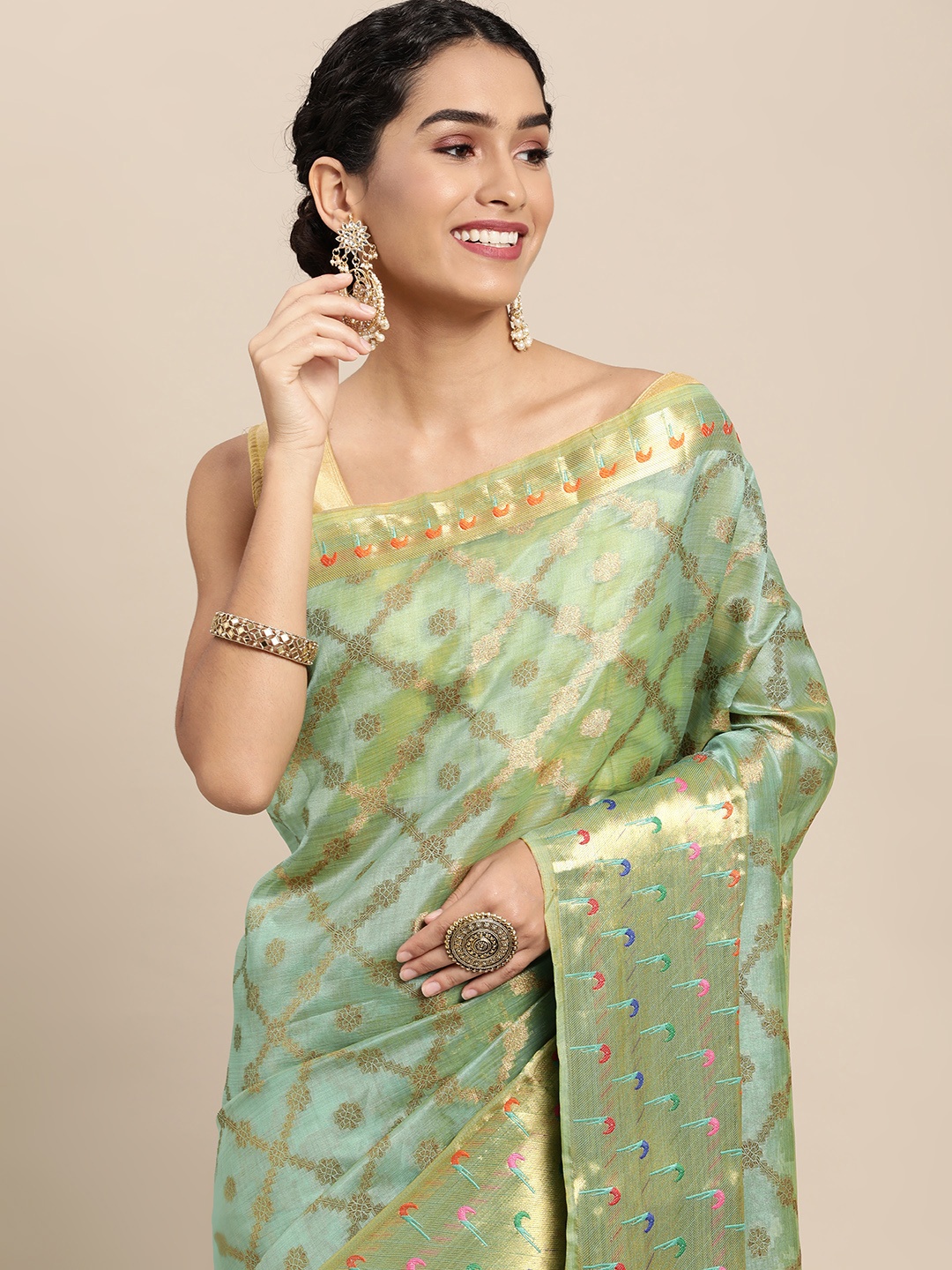 

Mitera Green & Gold-Toned Ethnic Motifs Zari Organza Saree