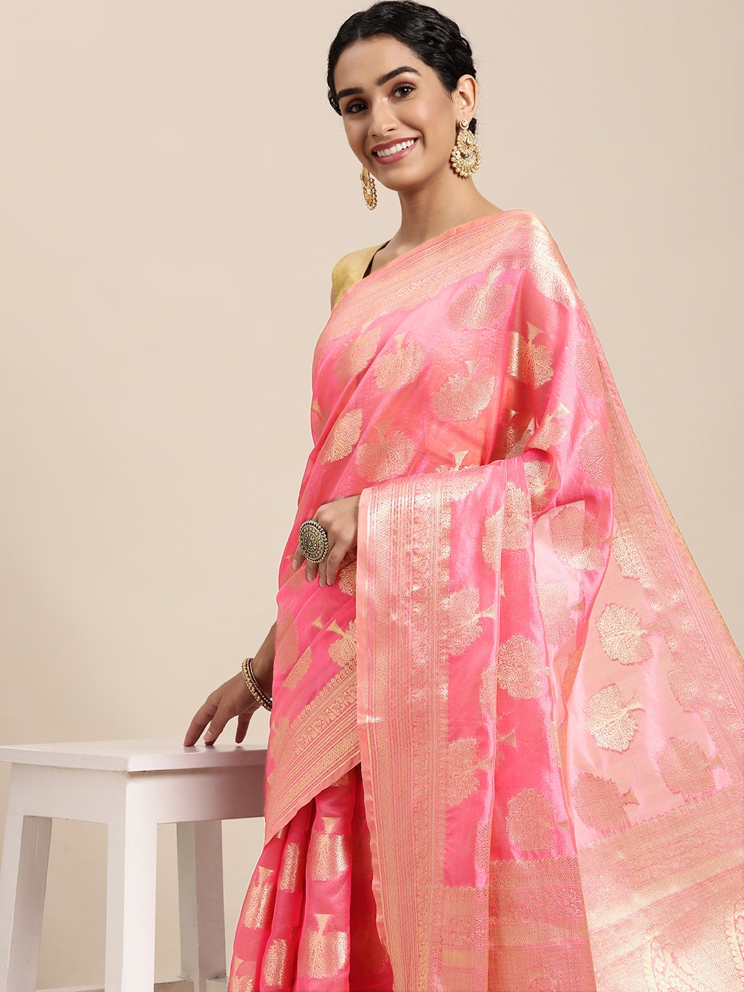 

Mitera Pink & Gold-Toned Ethnic Motifs Zari Organza Saree