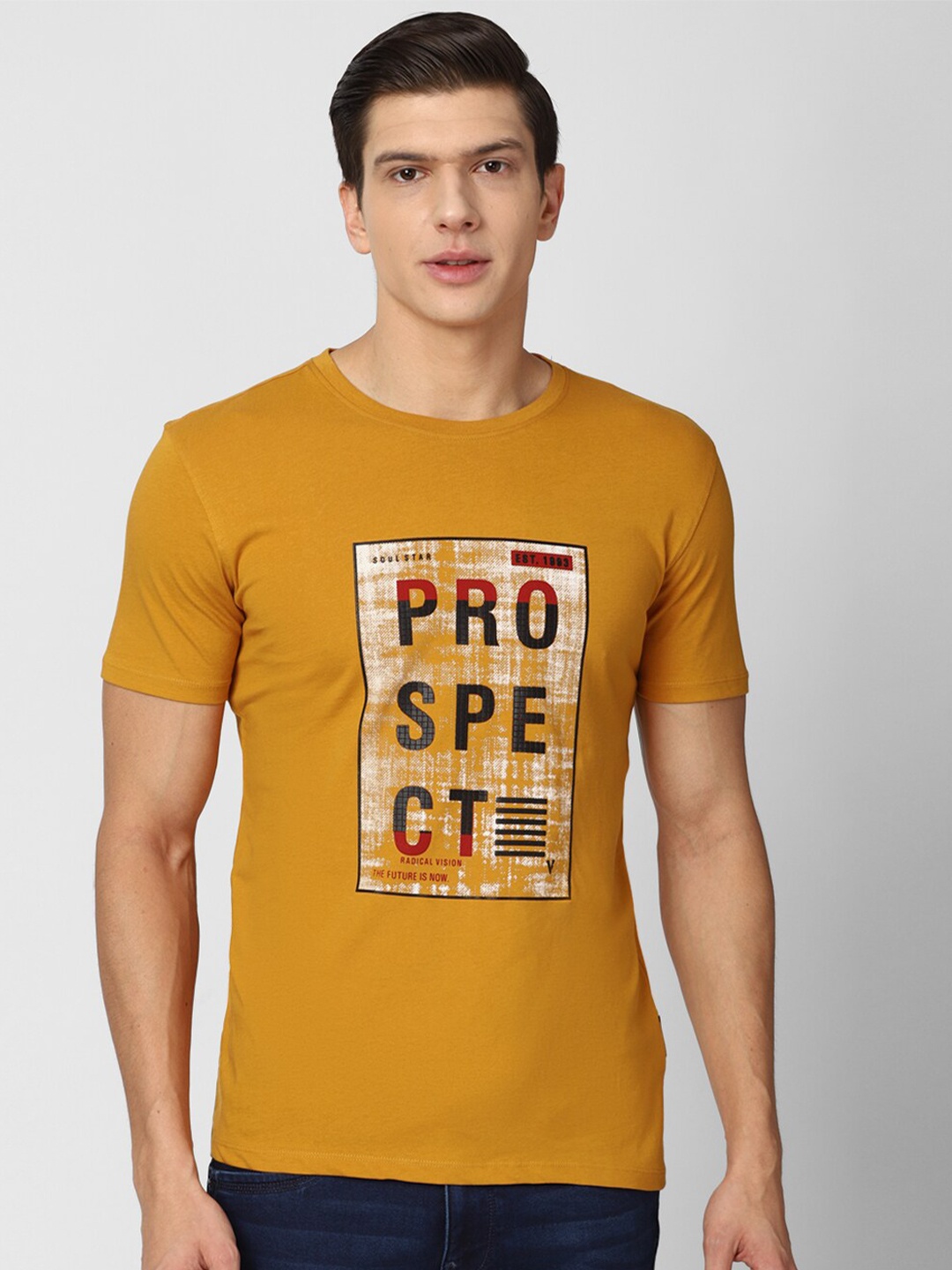 

Van Heusen Sport Men Yellow Typography Printed Pure Cotton T-shirt
