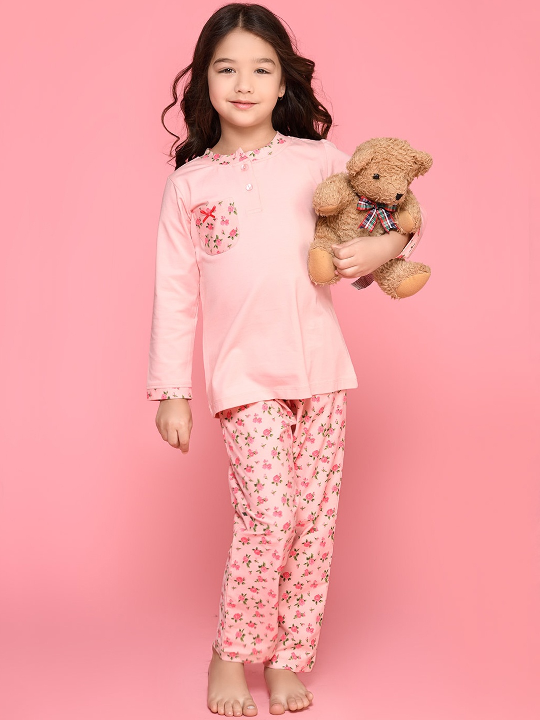 

Daffodils GIRLS WEAR Girls Peach-Coloured & Green Printed Night Suit