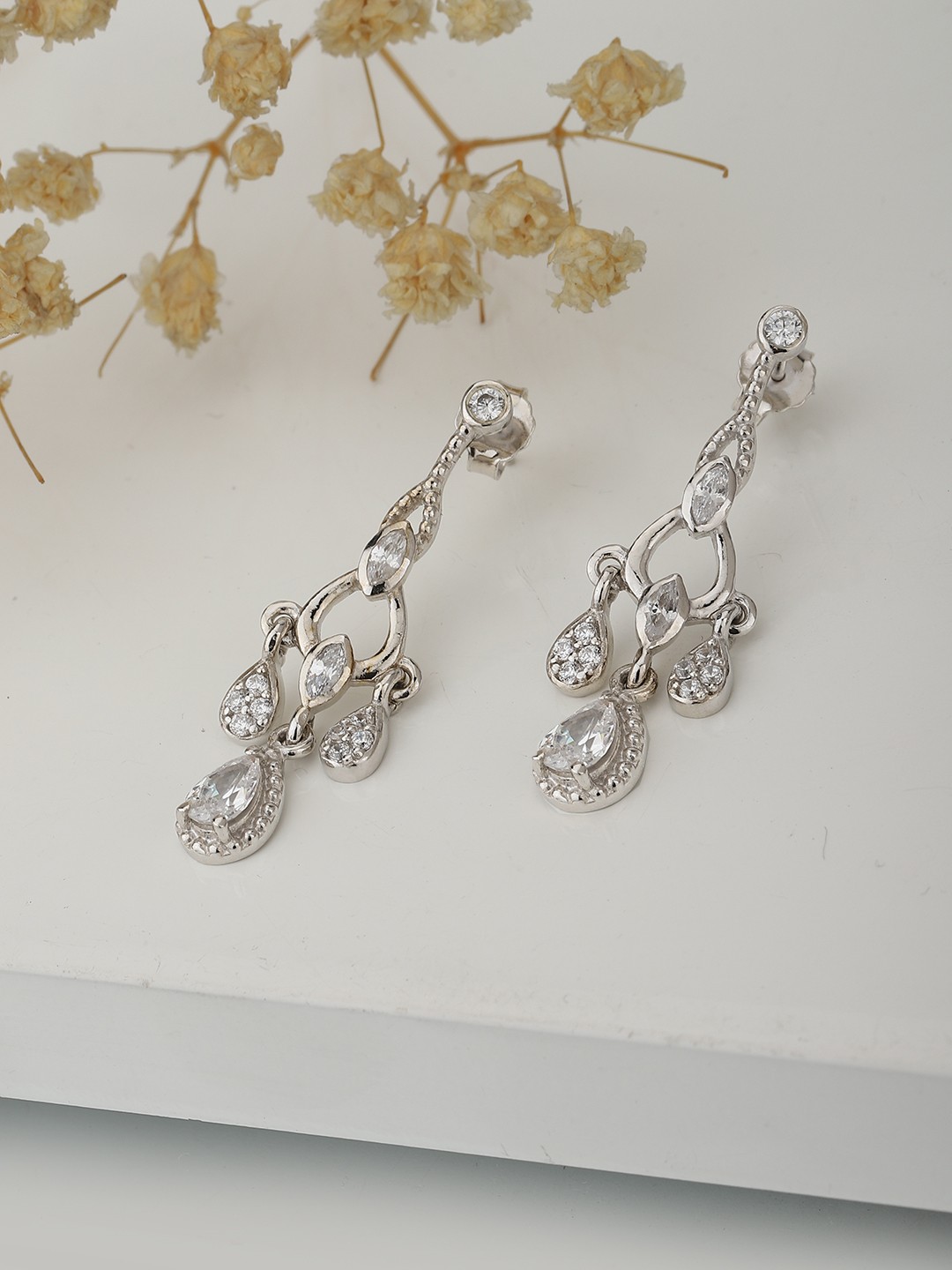 

Carlton London 925 Sterling Silver -Toned Contemporary Drop Earrings