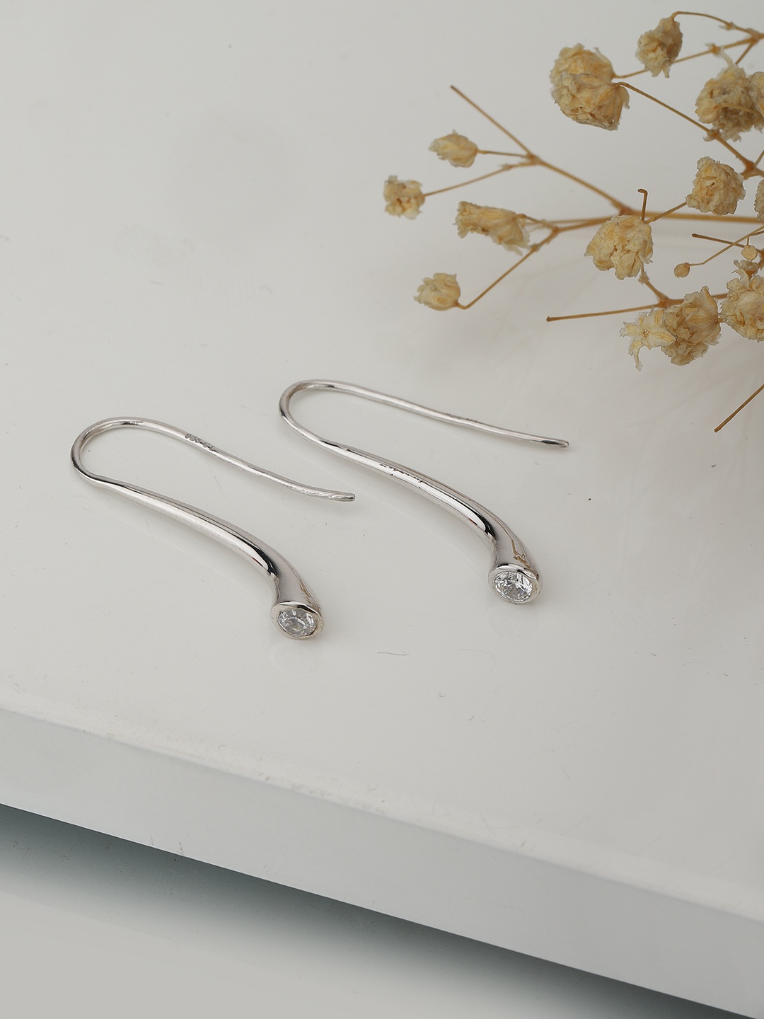 

Carlton London 925 Sterling Silver-Toned Contemporary Drop Earrings
