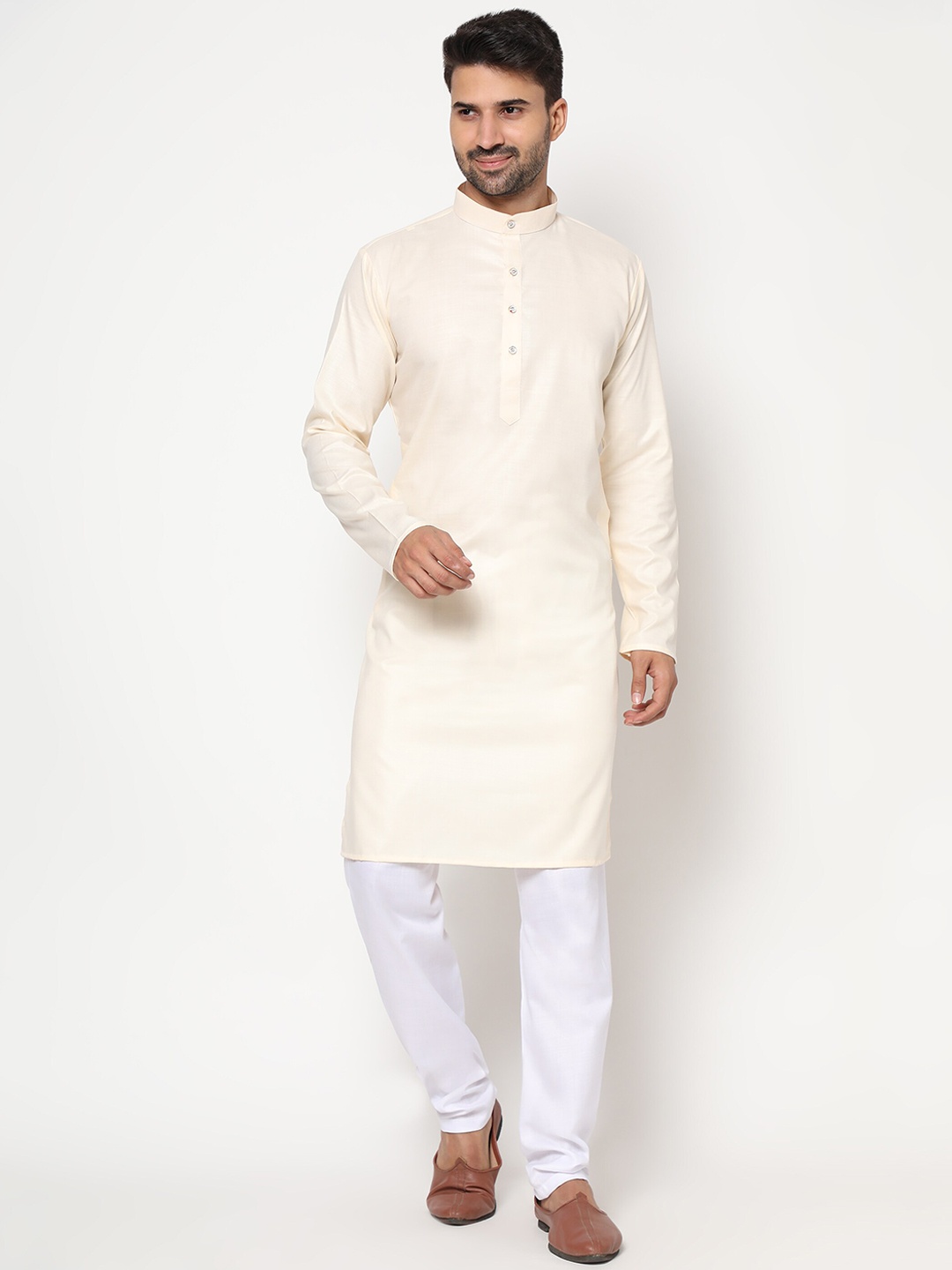 

KAVYA SAREES Men Cream-Coloured Linen Kurta with Pyjamas