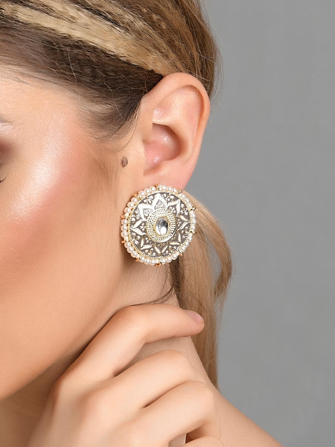 

Fida Gold-Plated & Grey Circular Studs Earrings