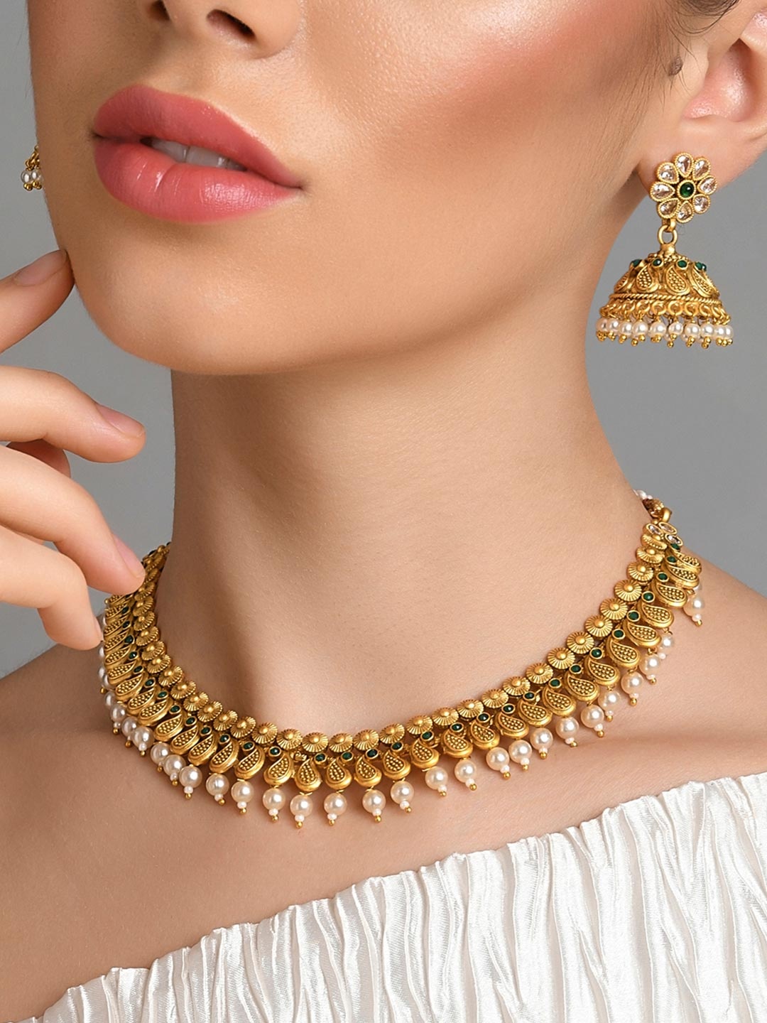 

Fida Gold-Plated White & Green Stone-Studded & Beaded Jewellery Set