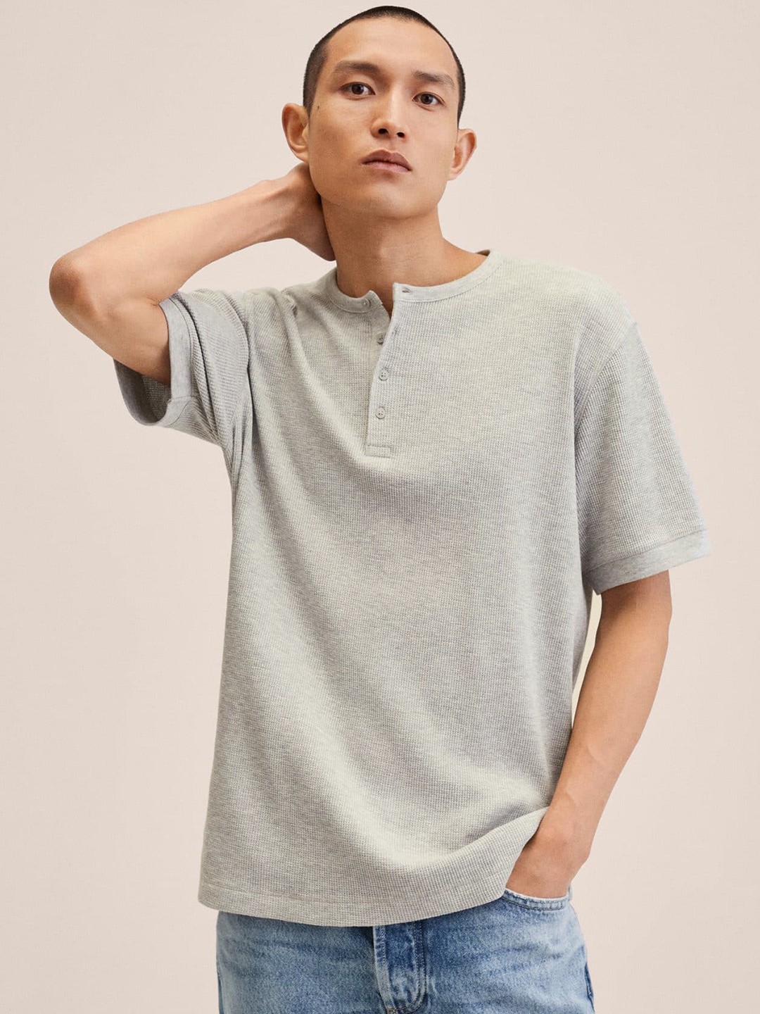 

MANGO MAN Grey Melange Self Checks Henley Neck T-shirt